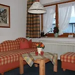 Apartment Ferienapartmenthaus Hubertushof Mittenwald