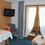 Apartment Ferienapartmenthaus Hubertushof Mittenwald