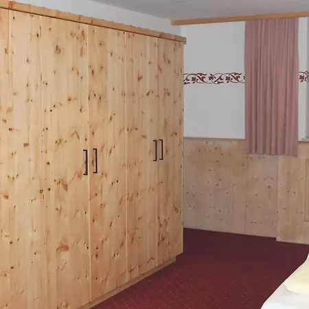 Apartment Ferienapartmenthaus Hubertushof Mittenwald