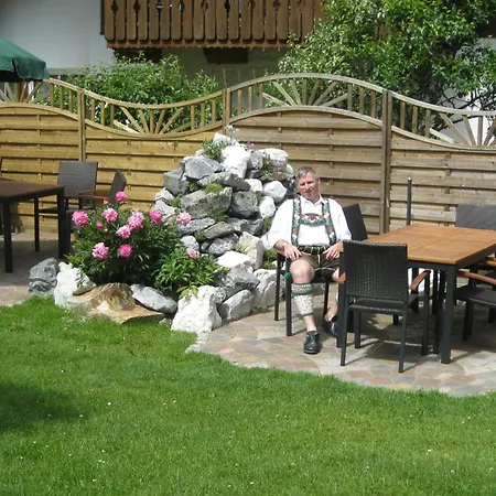 Ferienapartmenthaus Hubertushof * Mittenwald