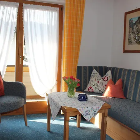 Ferienapartmenthaus Hubertushof * Mittenwald