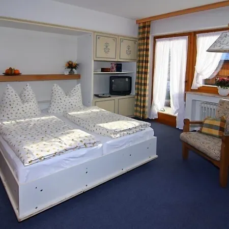 Apartman Ferienapartmenthaus Hubertushof Mittenwald