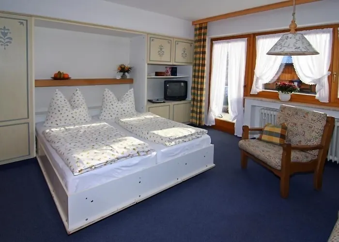 Appartement Ferienapartmenthaus Hubertushof Mittenwald